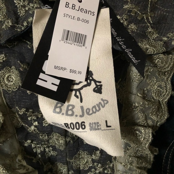 BB Jeans Cropped Jean Jacket with Lace Detail NWT - Picture 7 of 8